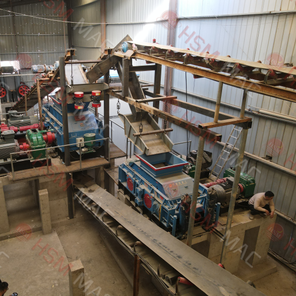 華盛銘液壓雙輥制砂機 華盛銘液壓雙輥制砂機